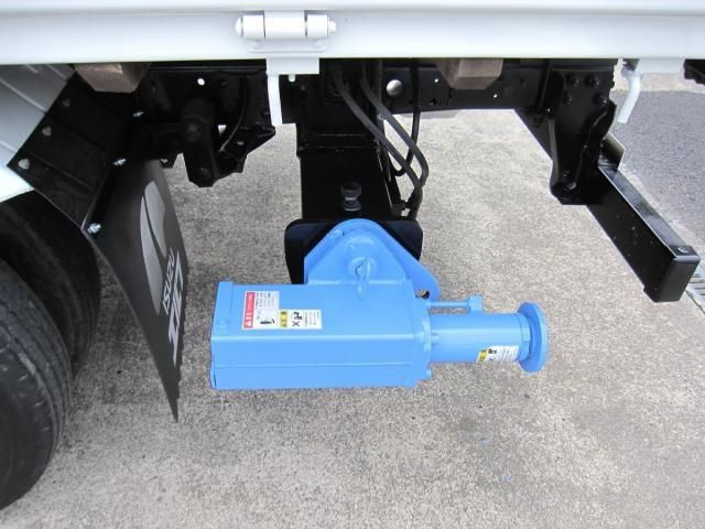 ISUZU ELF 1996 Image 31