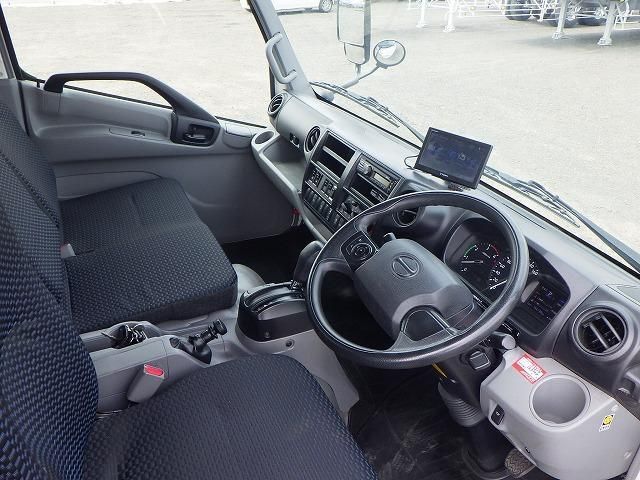 HINO DUTRO 2020 Image 31