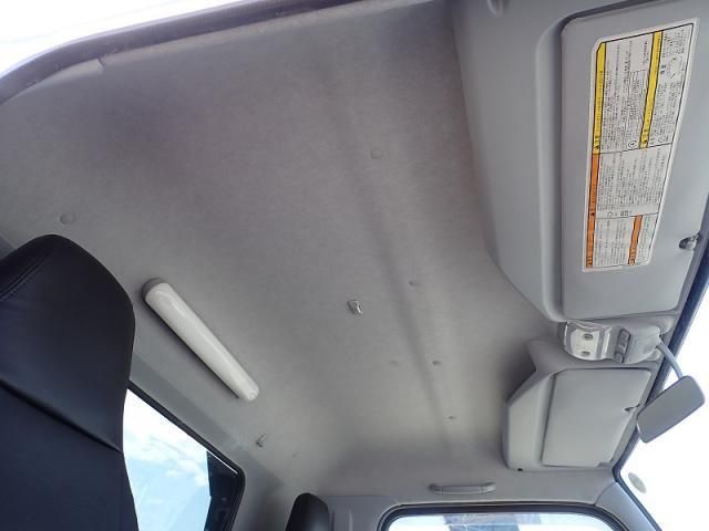 MITSUBISHI CANTER 2019 Image 31