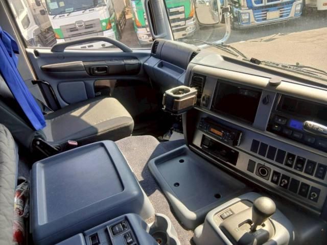 HINO PROFIA 2007 Image 31