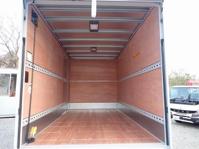 MITSUBISHI CANTER 2025 Image 31