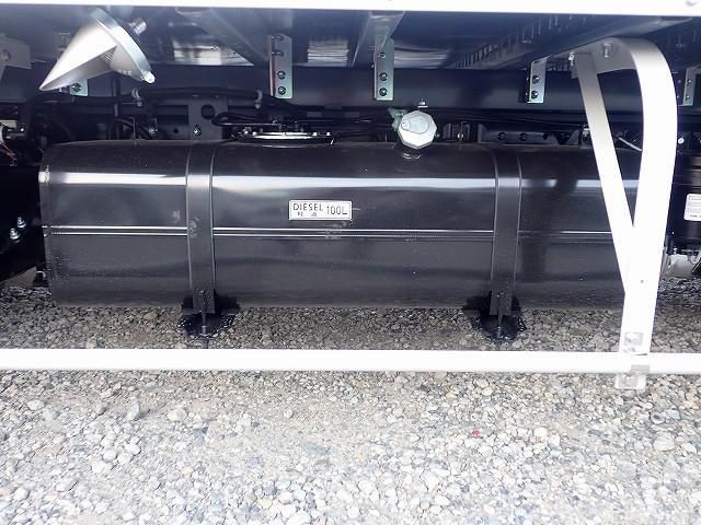 MITSUBISHI CANTER 2025 Image 31