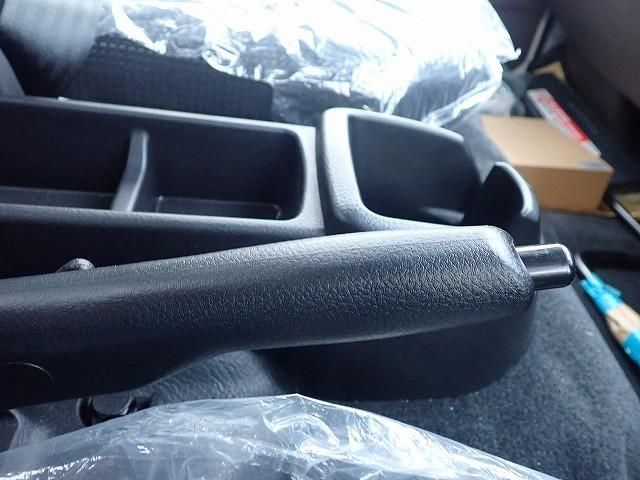 MITSUBISHI CANTER 2025 Image 31