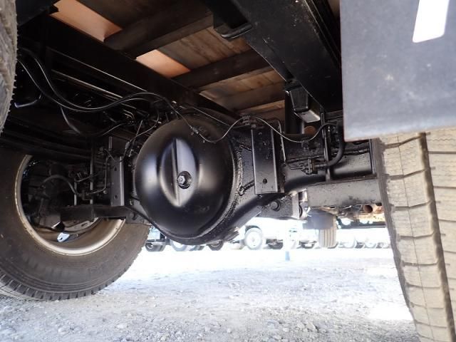 HINO DUTRO 2014 Image 31