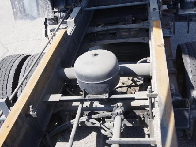 MITSUBISHI FUSOU FIGHTER 2013 Image 31