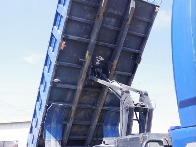 MITSUBISHI FUSOU FIGHTER 2013 Image 31