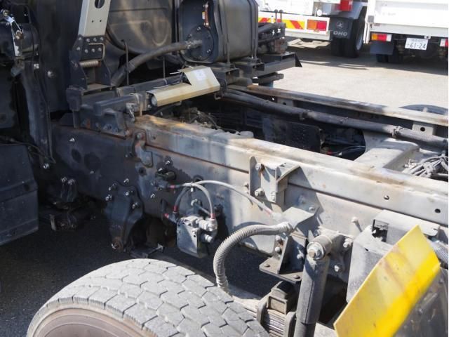 ISUZU GIGA 2014 Image 31