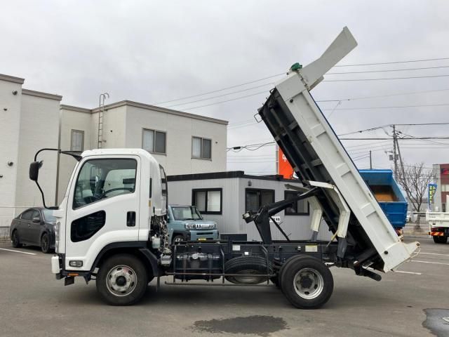 ISUZU FORWARD 2017 Image 31