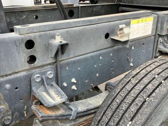 ISUZU FORWARD 2017 Image 31