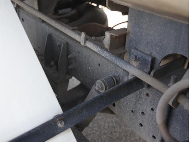 ISUZU ELF 2017 Image 31