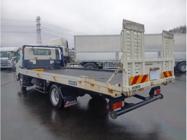 HINO DUTRO 2018 Image 31