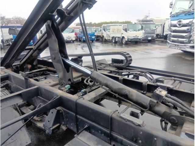 HINO DUTRO 2018 Image 31