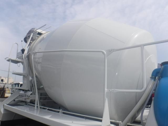 ISUZU GIGA 2024 Image 31