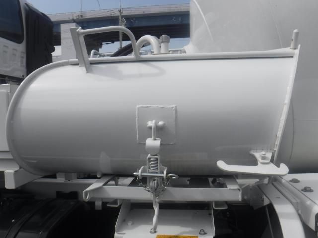 ISUZU GIGA 2024 Image 31