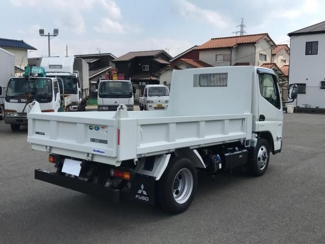 MITSUBISHI CANTER 2024 Image 31