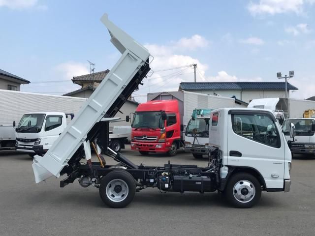MITSUBISHI CANTER 2024 Image 31