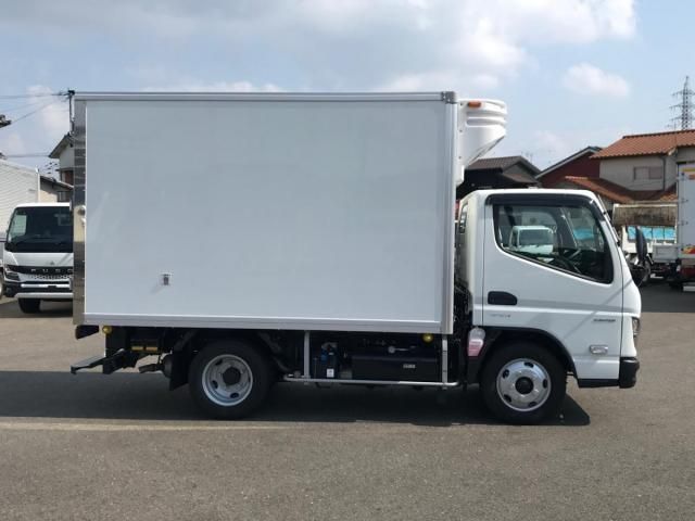 MITSUBISHI CANTER 2024 Image 31