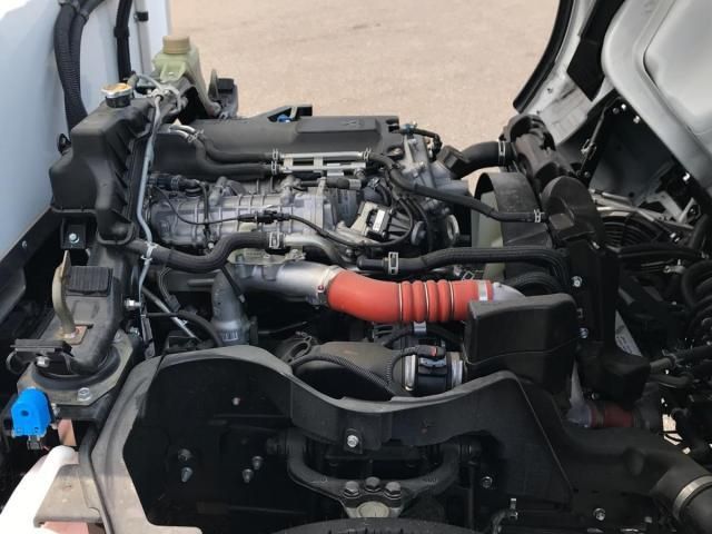 MITSUBISHI CANTER 2024 Image 31