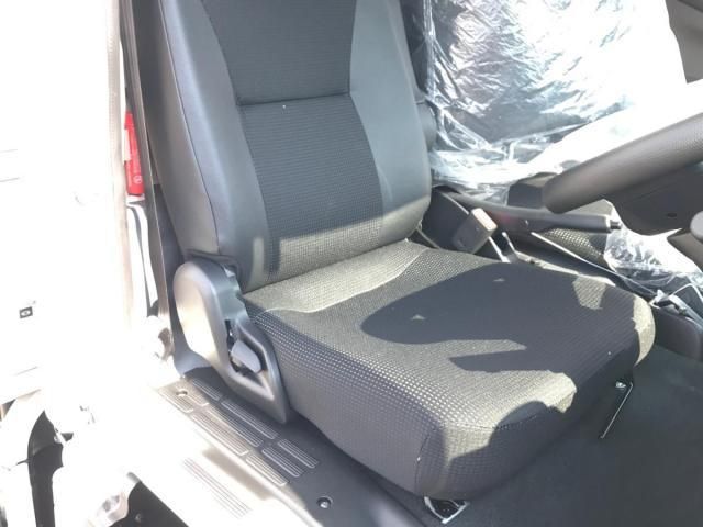 MITSUBISHI CANTER 2024 Image 31