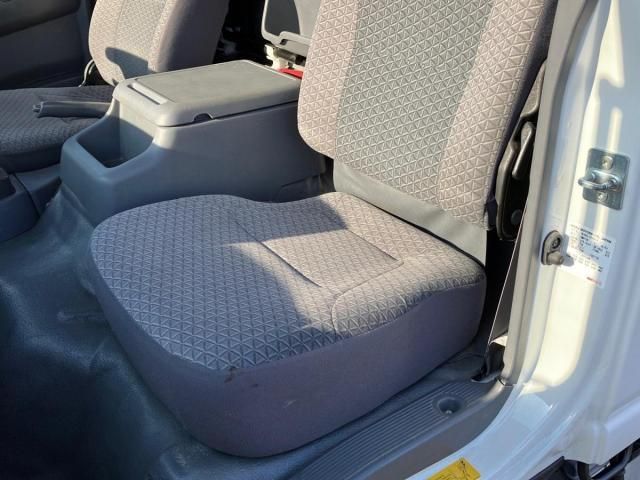 ISUZU ELF 2019 Image 31