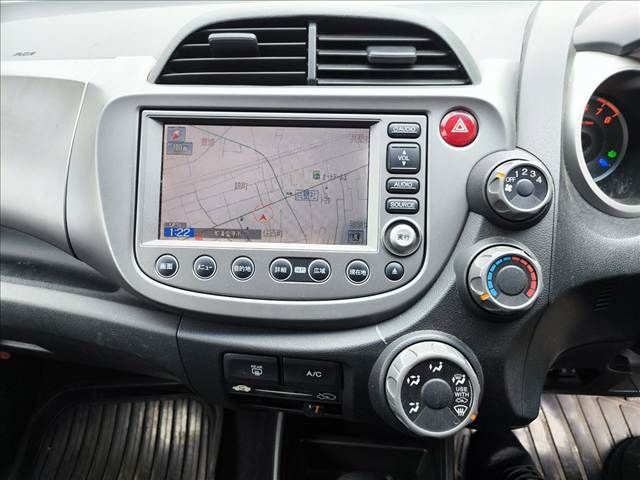 HONDA FIT 2011 Image 31