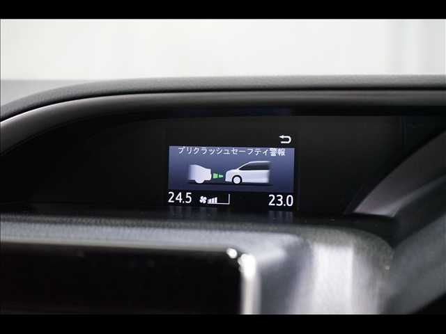 TOYOTA VOXY 2018 Image 31