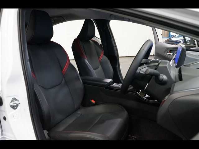 TOYOTA PRIUS 2024 Image 31