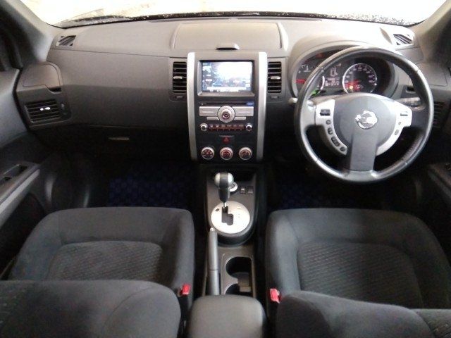 NISSAN X-TRAIL 4WD 2011 Image 31