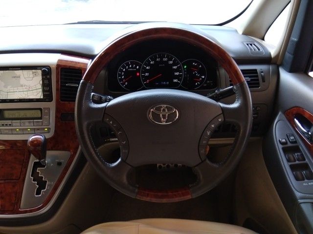TOYOTA ALPHARD G 2004 Image 31