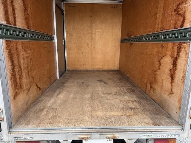 TOYOTA TOYOACE 2010 Image 31