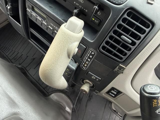 TOYOTA TOYOACE 2010 Image 31