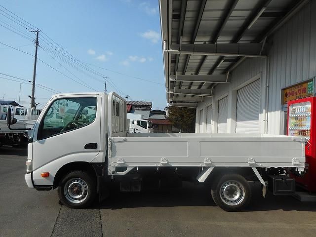 TOYOTA DYNA 2013 Image 31