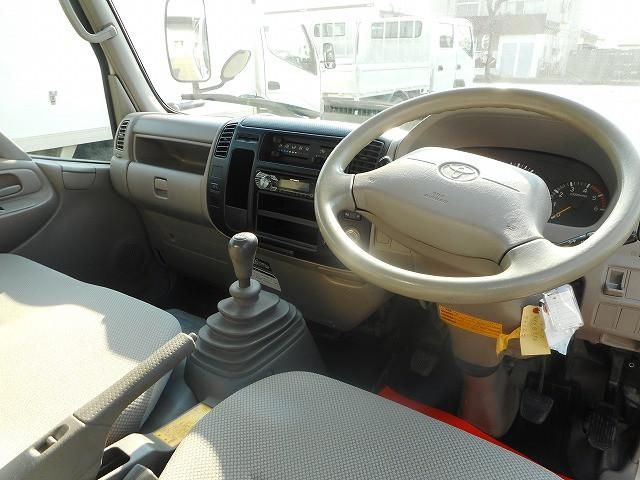 TOYOTA DYNA 2013 Image 31