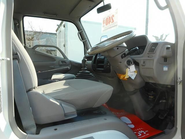 TOYOTA DYNA 2013 Image 31