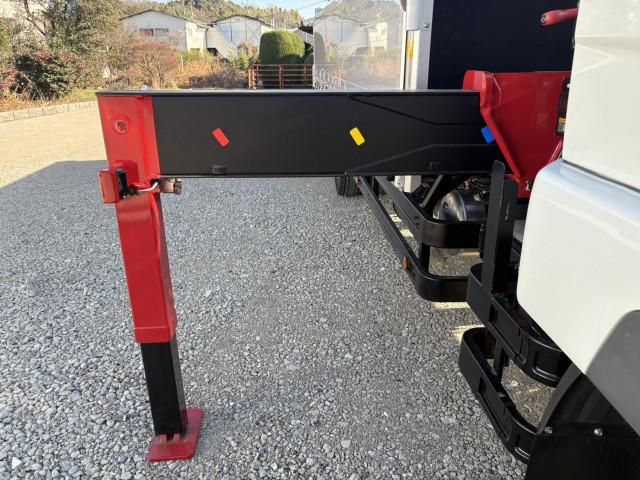 MITSUBISHI FUSOU FIGHTER 2024 Image 31