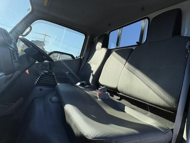 TOYOTA DYNA 2026 Image 31