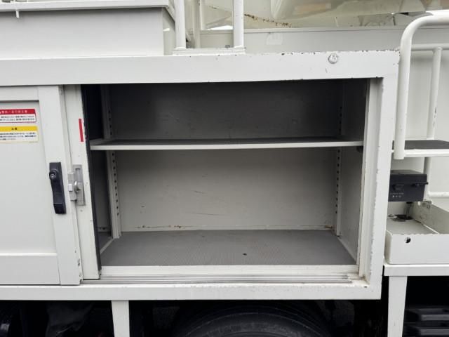 HINO DUTRO 2017 Image 31