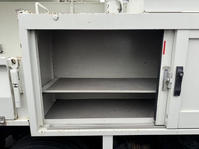 HINO DUTRO 2017 Image 31