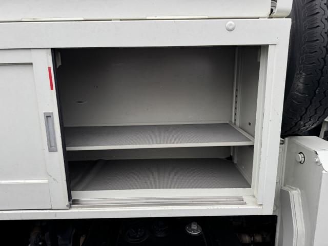 HINO DUTRO 2017 Image 31