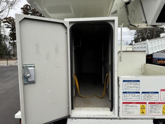 HINO DUTRO 2017 Image 31