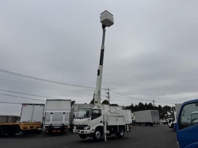 HINO DUTRO 2017 Image 31