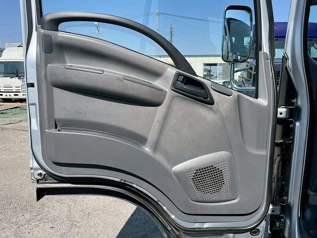 ISUZU ELF 2014 Image 31