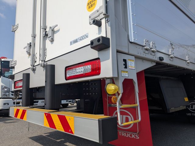 NISSAN DIESEL QUON 2025 Image 31