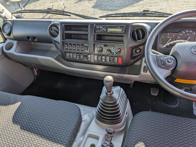 HINO DUTRO 2025 Image 31