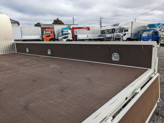 HINO DUTRO 2024 Image 31