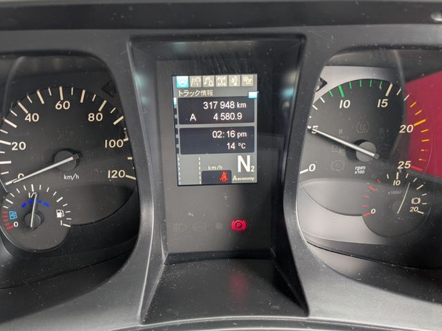 MITSUBISHI FUSOU SUPER GREAT 2024 Image 31