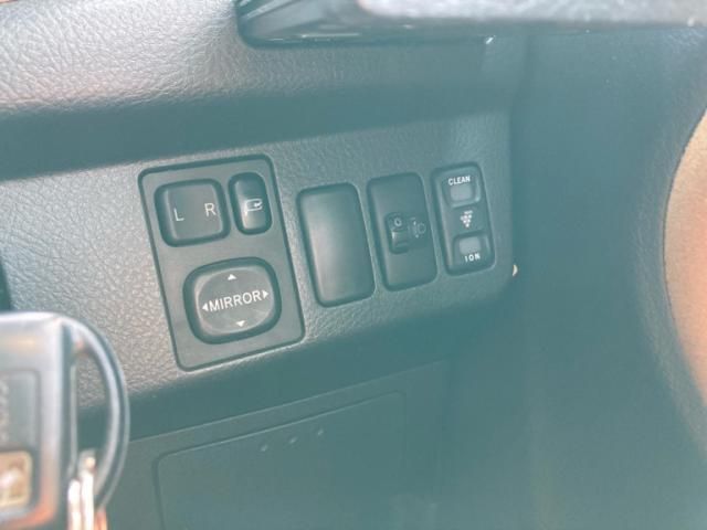 DAIHATSU MIRA GINO 2006 Image 31