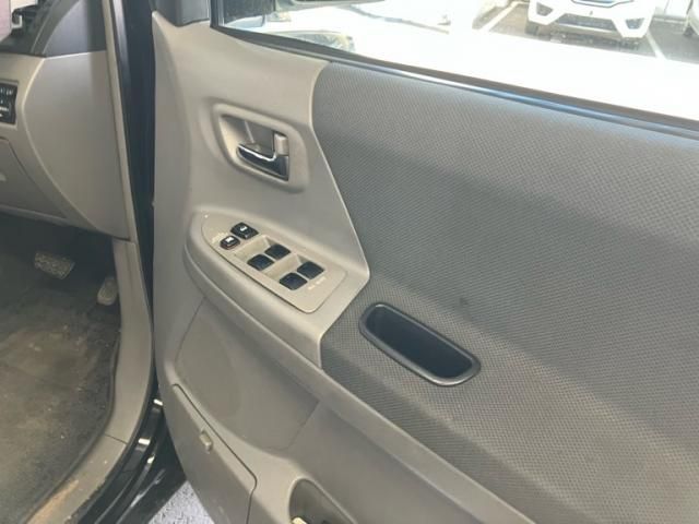 TOYOTA VOXY 4WD 2003 Image 31