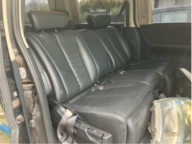 NISSAN ELGRAND 2009 Image 31