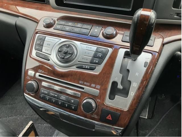 NISSAN ELGRAND 2009 Image 31